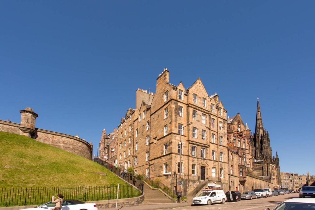 Altido Retro Castle Retreat 2Bed Apartamento Edimburgo Exterior foto